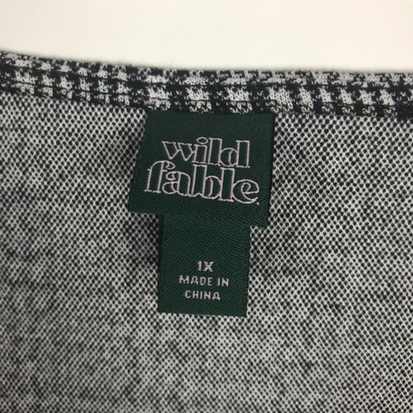 Wild Fable Black White Houndstooth Print Crop Top - Picture 3 of 5